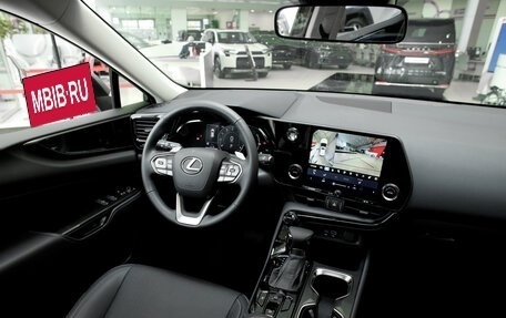 Lexus NX, 2025 год, 6 390 000 рублей, 11 фотография