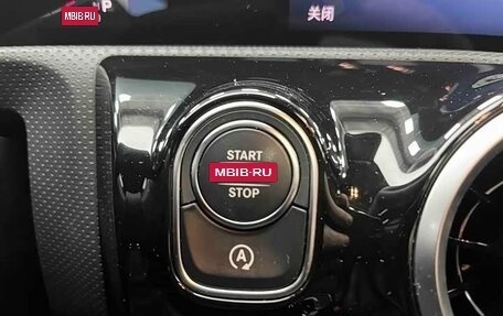 Mercedes-Benz A-Класс, 2023 год, 2 370 000 рублей, 9 фотография