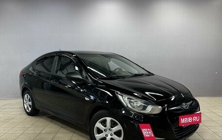 Hyundai Solaris II рестайлинг, 2013 год, 650 000 рублей, 3 фотография