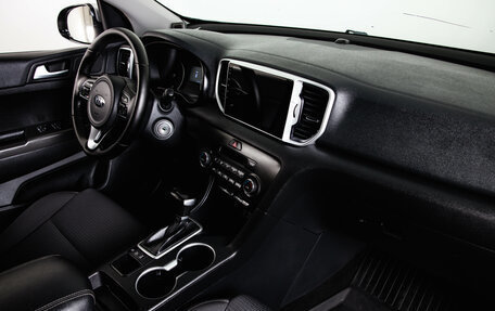 KIA Sportage IV рестайлинг, 2017 год, 2 099 000 рублей, 12 фотография