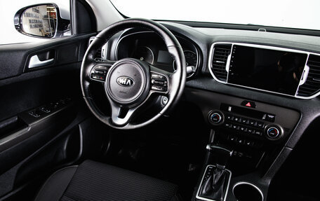 KIA Sportage IV рестайлинг, 2017 год, 2 099 000 рублей, 13 фотография