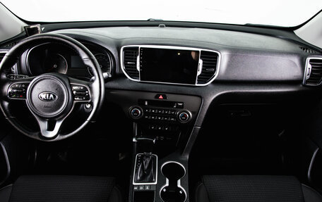 KIA Sportage IV рестайлинг, 2017 год, 2 099 000 рублей, 14 фотография