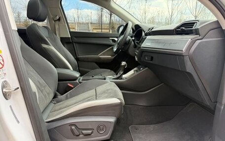 Audi Q3, 2022 год, 2 328 000 рублей, 17 фотография