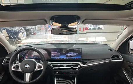 BMW 3 серия, 2024 год, 3 350 000 рублей, 9 фотография