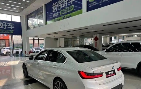 BMW 3 серия, 2024 год, 3 350 000 рублей, 6 фотография
