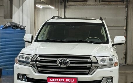 Toyota Land Cruiser 200, 2015 год, 5 800 000 рублей, 1 фотография