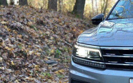 Volkswagen Tiguan II, 2019 год, 3 689 000 рублей, 2 фотография