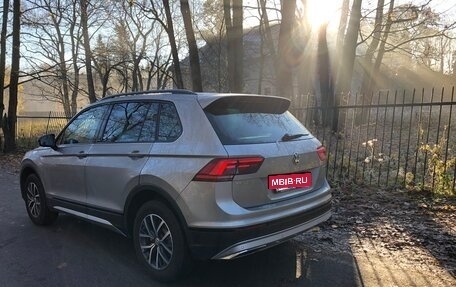 Volkswagen Tiguan II, 2019 год, 3 689 000 рублей, 3 фотография