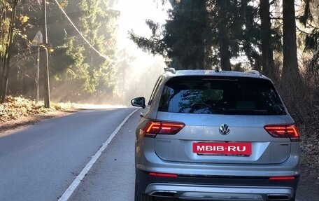 Volkswagen Tiguan II, 2019 год, 3 689 000 рублей, 4 фотография