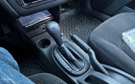 Dodge Stratus II, 2005 год, 299 000 рублей, 13 фотография