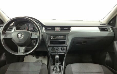Skoda Rapid I, 2015 год, 800 000 рублей, 13 фотография