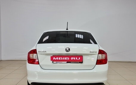 Skoda Rapid I, 2015 год, 800 000 рублей, 6 фотография