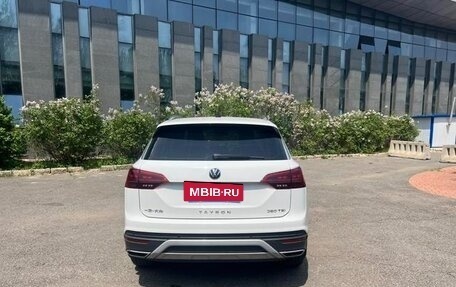 Volkswagen Touran III, 2022 год, 1 800 000 рублей, 8 фотография