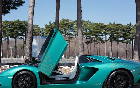 Lamborghini Aventador I рестайлинг, 2021 год, 46 000 000 рублей, 5 фотография