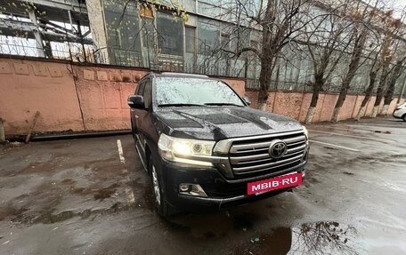 Toyota Land Cruiser 200, 2020 год, 11 000 000 рублей, 3 фотография