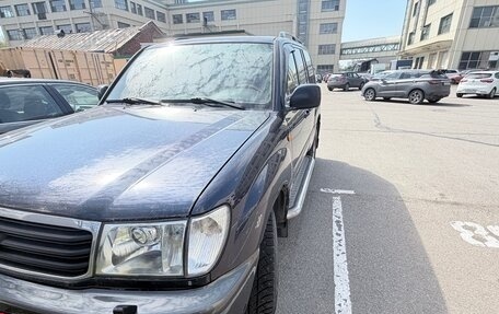 Toyota Land Cruiser 100 рестайлинг 2, 2002 год, 2 100 000 рублей, 9 фотография