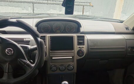 Nissan X-Trail, 2004 год, 700 000 рублей, 9 фотография