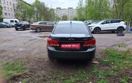 Chevrolet Cruze II, 2010 год, 450 000 рублей, 3 фотография
