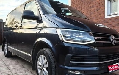 Volkswagen Caravelle T6 рестайлинг, 2017 год, 3 250 000 рублей, 1 фотография