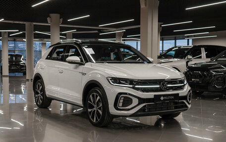 Volkswagen T-Roc I, 2025 год, 3 470 000 рублей, 2 фотография
