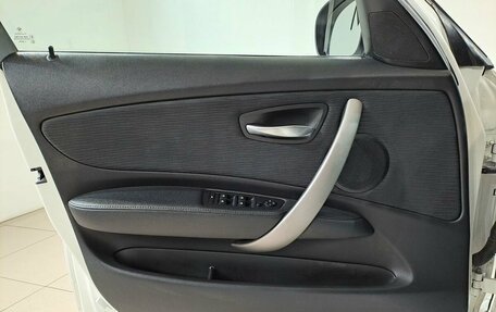 BMW 1 серия, 2010 год, 699 000 рублей, 15 фотография