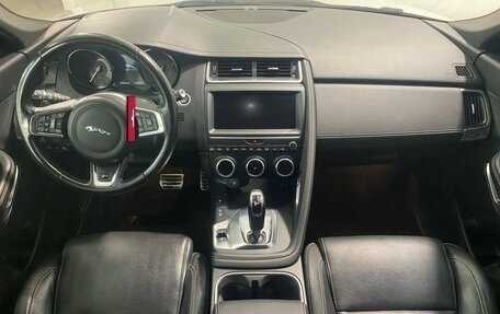 Jaguar E-Pace, 2018 год, 3 399 800 рублей, 9 фотография