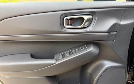 Honda Vezel, 2023 год, 1 998 750 рублей, 17 фотография