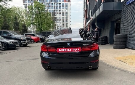 BMW 5 серия, 2019 год, 4 200 000 рублей, 5 фотография