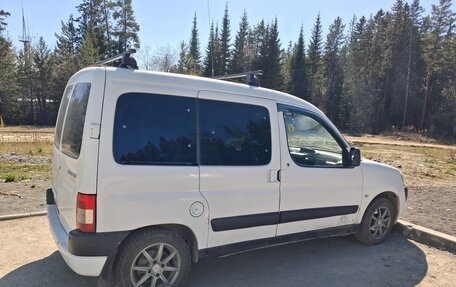 Peugeot Partner II рестайлинг 2, 2010 год, 390 000 рублей, 3 фотография