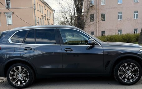 BMW X5, 2018 год, 6 300 000 рублей, 3 фотография