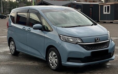 Honda Freed II, 2022 год, 1 560 000 рублей, 2 фотография