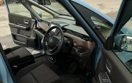 Honda Freed II, 2022 год, 1 560 000 рублей, 9 фотография