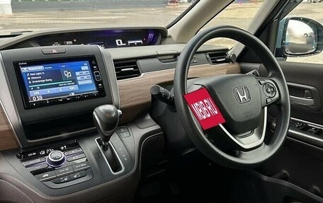 Honda Freed II, 2022 год, 1 560 000 рублей, 5 фотография