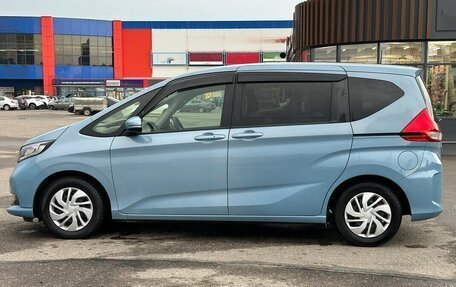 Honda Freed II, 2022 год, 1 560 000 рублей, 10 фотография