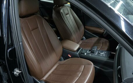 Audi A4, 2018 год, 2 700 000 рублей, 20 фотография