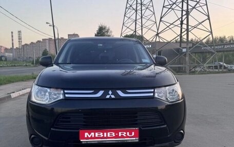 Mitsubishi Outlander III рестайлинг 3, 2014 год, 1 600 000 рублей, 1 фотография
