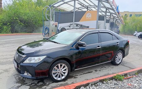 Toyota Camry, 2014 год, 1 900 000 рублей, 4 фотография