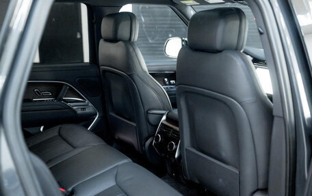 Land Rover Range Rover IV рестайлинг, 2022 год, 17 000 000 рублей, 9 фотография