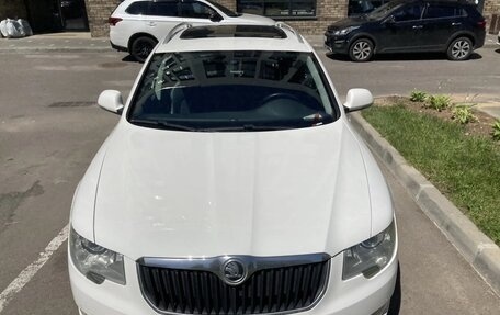 Skoda Superb III рестайлинг, 2012 год, 990 000 рублей, 2 фотография