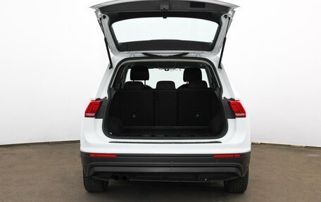 Volkswagen Tiguan II, 2017 год, 1 499 000 рублей, 6 фотография