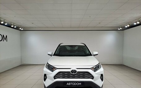 Toyota RAV4, 2020 год, 3 190 000 рублей, 2 фотография