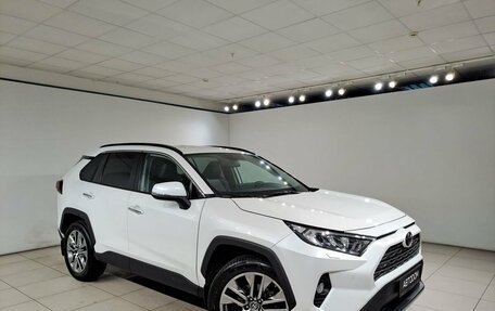 Toyota RAV4, 2020 год, 3 190 000 рублей, 3 фотография