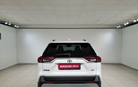 Toyota RAV4, 2020 год, 3 190 000 рублей, 6 фотография