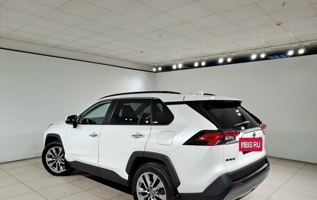 Toyota RAV4, 2020 год, 3 190 000 рублей, 7 фотография
