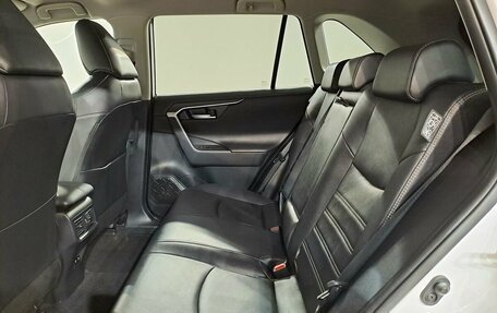 Toyota RAV4, 2020 год, 3 190 000 рублей, 18 фотография
