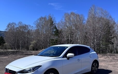 Mazda Axela, 2015 год, 1 220 000 рублей, 1 фотография