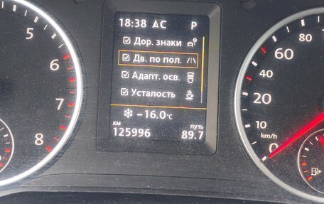 Volkswagen Tiguan I, 2015 год, 1 899 999 рублей, 25 фотография