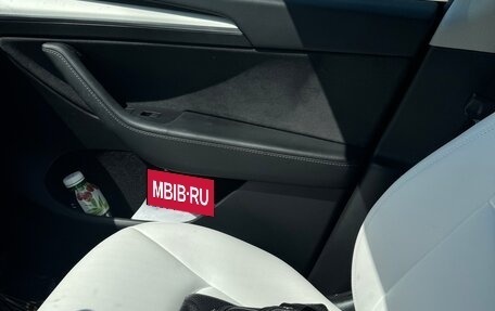 Tesla Model Y I, 2022 год, 4 500 000 рублей, 5 фотография