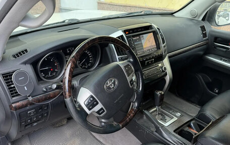 Toyota Land Cruiser 200, 2013 год, 3 400 000 рублей, 5 фотография