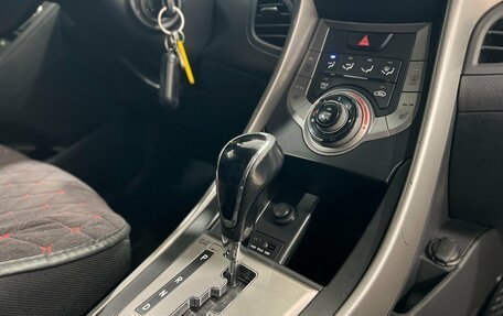 Hyundai Elantra V, 2012 год, 1 050 000 рублей, 11 фотография